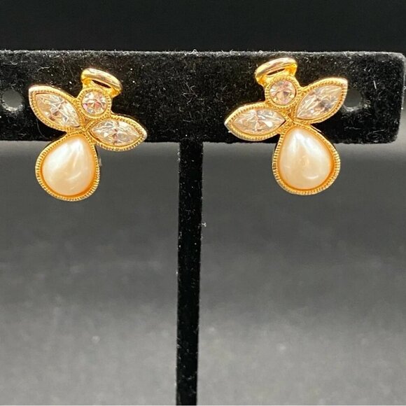 Avon Vintage Angel Pearl and Gold Tone Clip On Earrings - Picture 7 of 11
